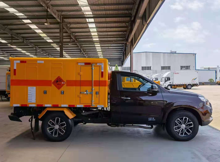 禹州凯龙矿山设备爆破器材运输车安全性如何？